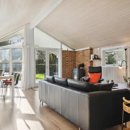 Beautiful In With Sauna Dom wakacyjny Nordenbro Vesteregn