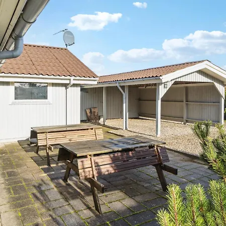 Dom wakacyjny Beautiful In With Sauna *