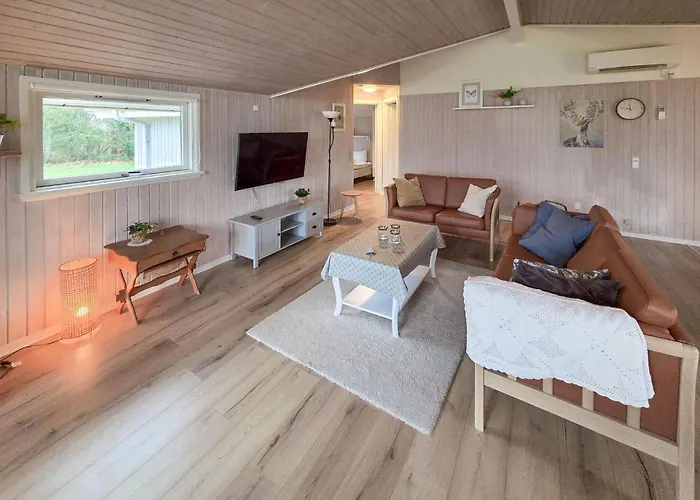 Beautiful In With Sauna 度假居 *